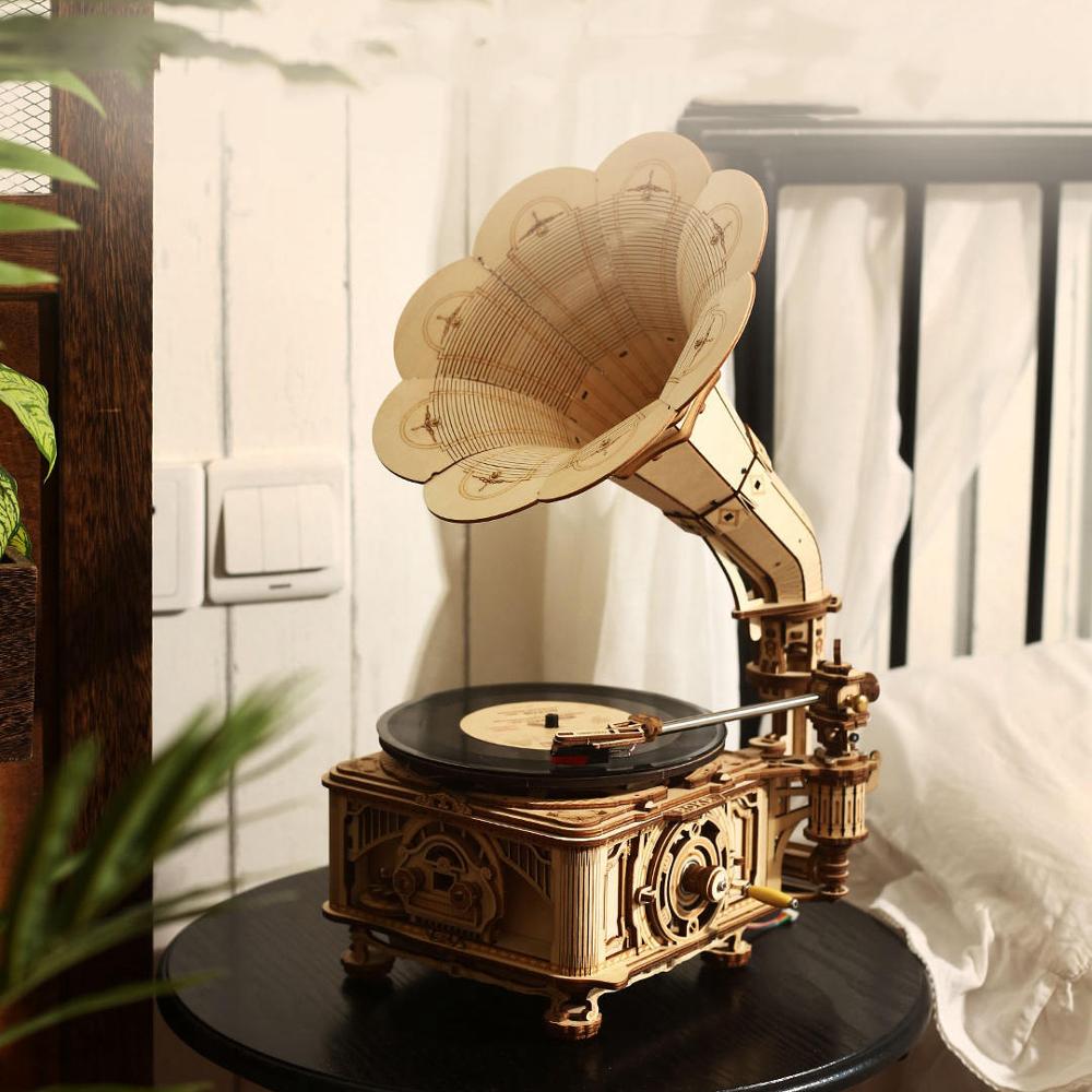 Robotime Hand Crank Classic Gramophone with Music 1:1 424pcs Wooden Model Building Kits Gift for Children & Adults /Home Decor